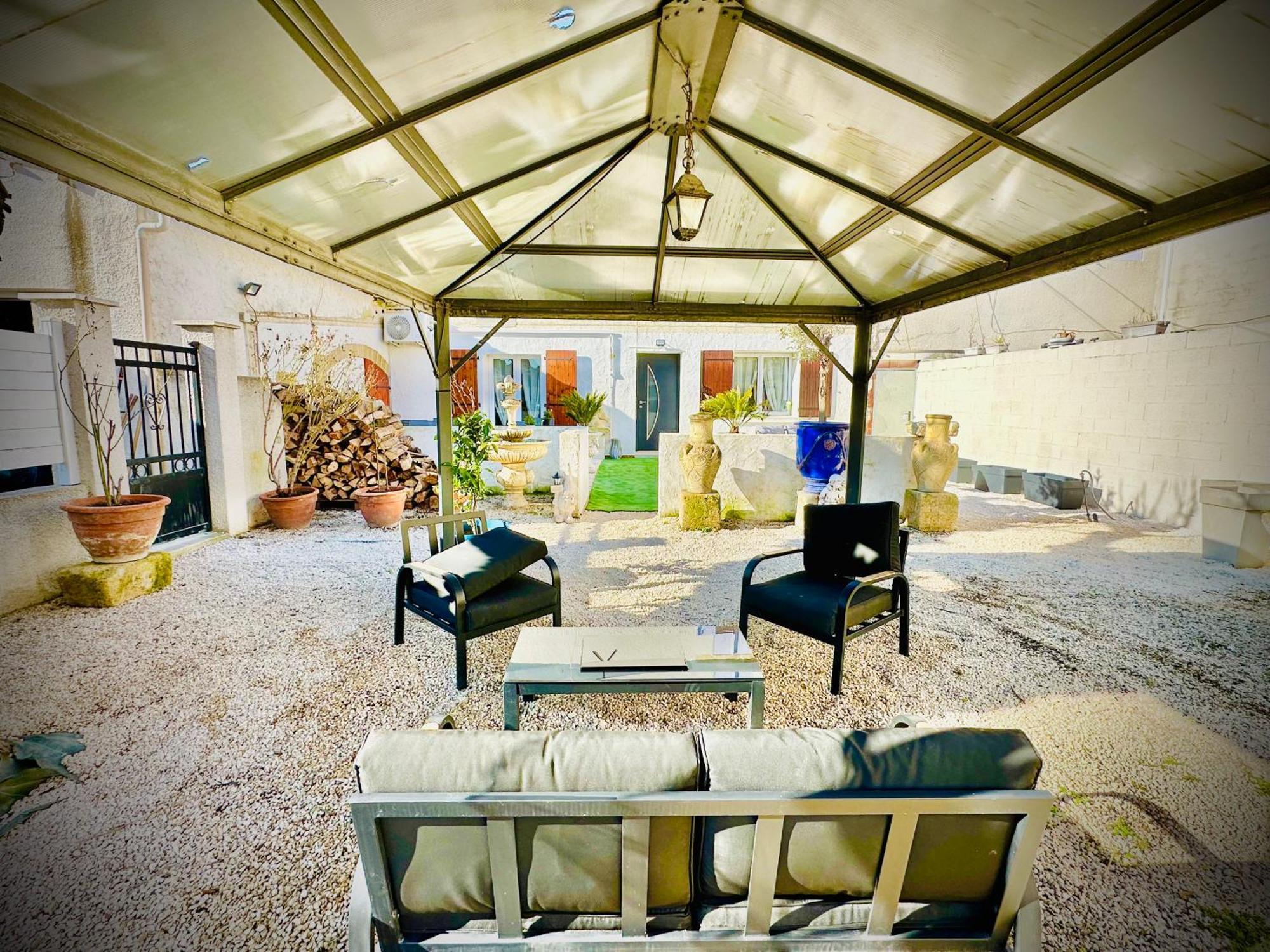Les Appartements Du Mas - Emeraude Aigues-Mortes Exterior foto